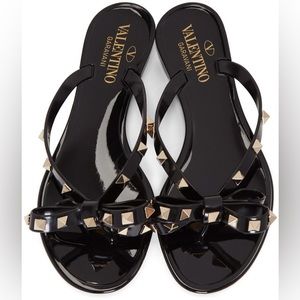 Valentino Garavani Rockstud Jelly Flip Flop- never worn